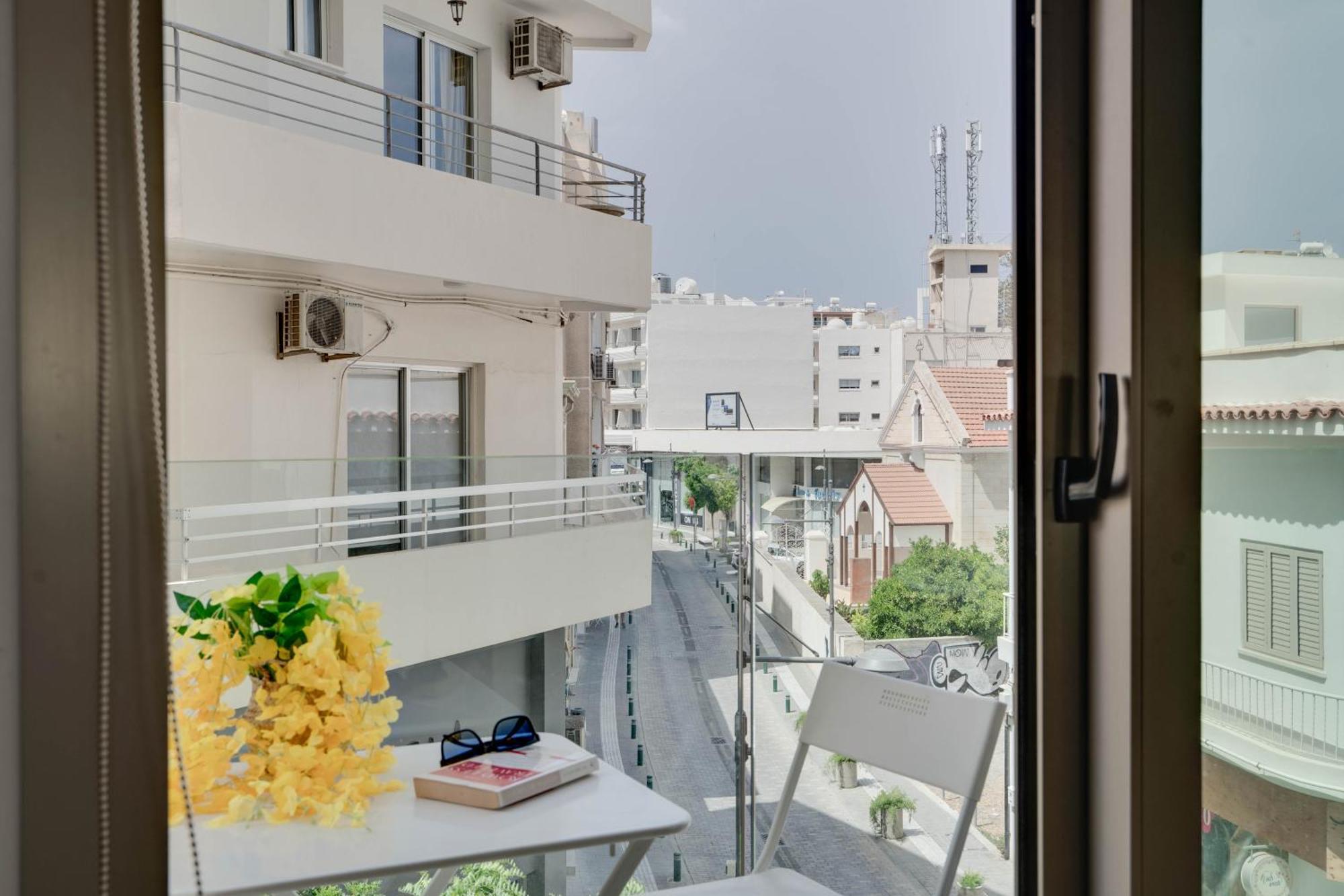 Lemon Paradise City Centre 200M From Beach Ларнака Экстерьер фото